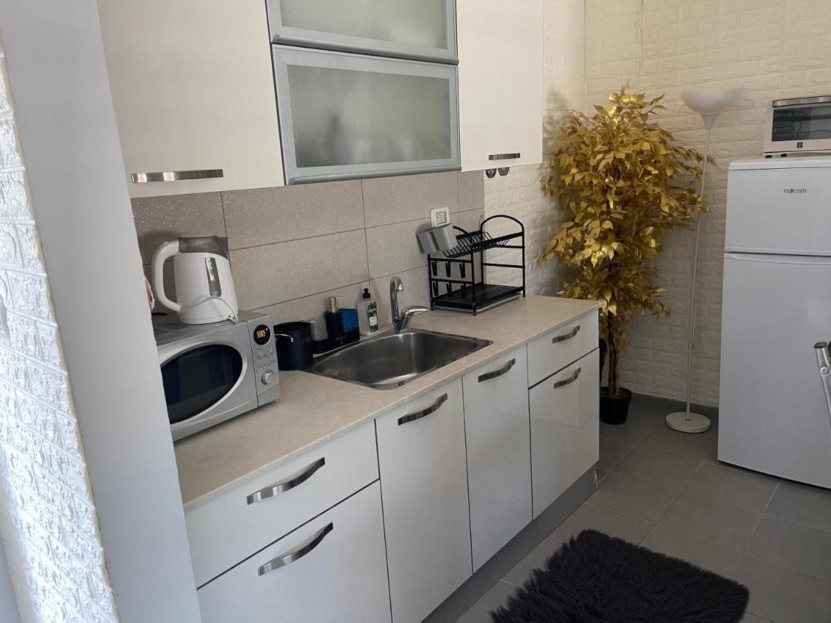 Housing Unit In The Moshav Daire Mishmār Hāyardin Dış mekan fotoğraf